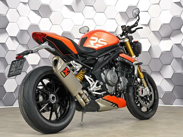 2022 Triumph Speed Triple, оранжевый, 1377000 рублей - вид 6