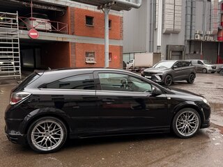 2008 Opel Astra GTC H Рестайлинг, чёрный, 600000 рублей, вид 5