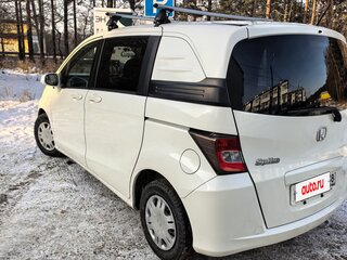 2011 Honda Freed Spike I Рестайлинг, белый, 865000 рублей, вид 4