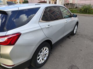 2019 Chevrolet Equinox III, серебристый, 1475120 рублей, вид 3