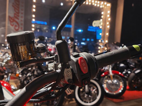 2026 Moto Morini X-CAPE 650, красный, 1499900 рублей - вид 20