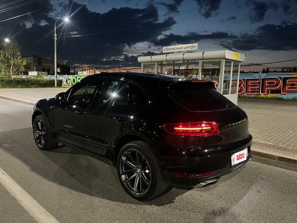 2017 Porsche Macan I, чёрный, 3700000 рублей - вид 8