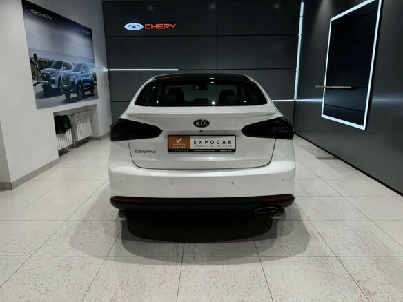2017 Kia Cerato III Рестайлинг (Classic), белый - вид 4