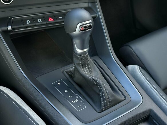 2026 Audi Q3 35 TFSI II (F3), серый, 3780000 рублей - вид 24