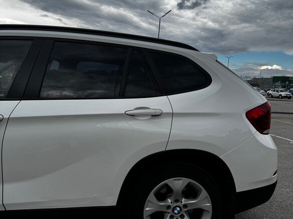 2014 BMW X1 18i I (E84) Рестайлинг, белый, 1450000 рублей - вид 10