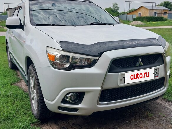2011 Mitsubishi ASX I, белый, 1200000 рублей