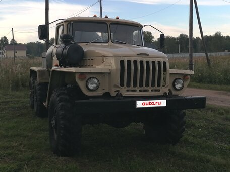 1997 Урал 4320, бежевый, 1600000 рублей, вид 2