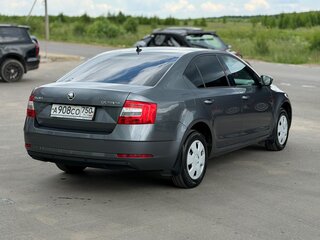 2018 Skoda Octavia III (A7) Рестайлинг, серый, 1290000 рублей, вид 4