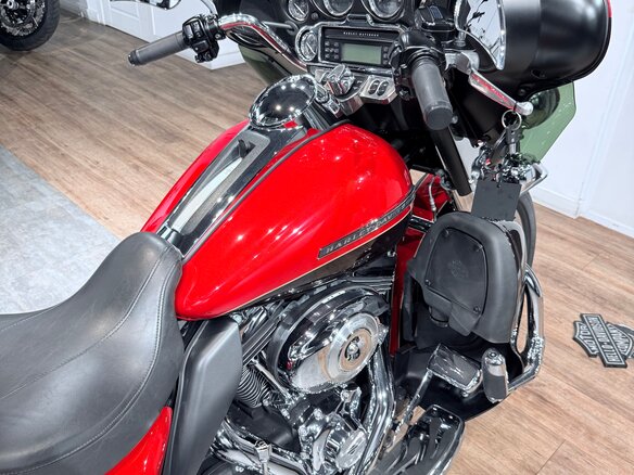 2011 Harley-Davidson Electra Glide, красный, 1399000 рублей - вид 17
