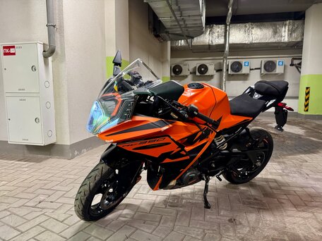 2023 KTM RC 390, оранжевый, 540000 рублей, вид 2