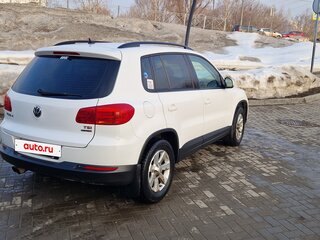 2013 Volkswagen Tiguan I Рестайлинг, белый, 1150000 рублей, вид 4