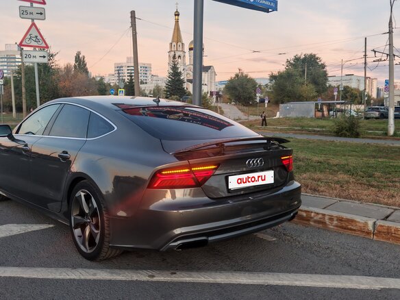 2013 Audi A7 S-tronic I (4G), серый, 2450000 рублей