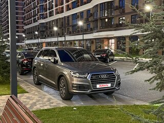 2016 Audi Q7 II (4M), серый, 4000000 рублей, вид 5