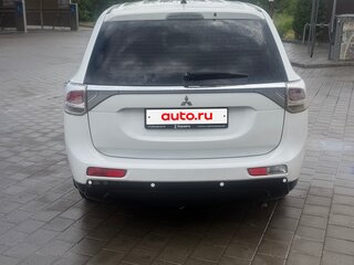 2013 Mitsubishi Outlander III, белый, 1110000 рублей, вид 4