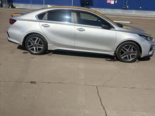2020 Kia Cerato IV, серый, 1950000 рублей, вид 2