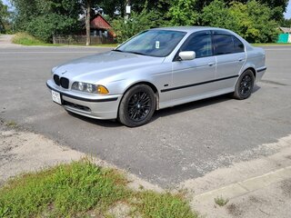 2003 BMW 5 серии 525i IV (E39) Рестайлинг, серебристый, 940000 рублей, вид 1