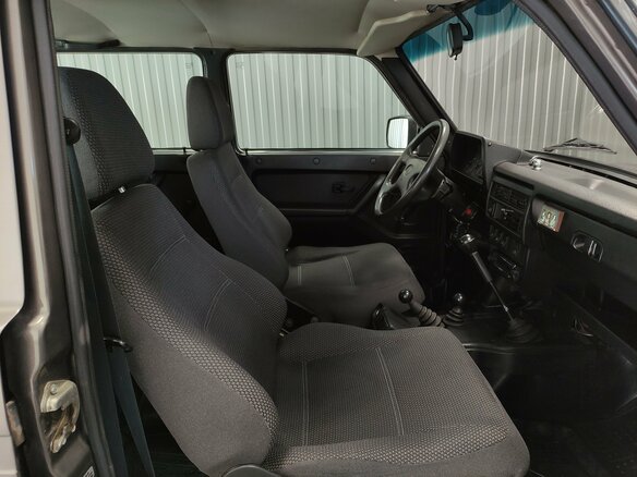 2016 Lada (ВАЗ) 2131 (4x4) I, коричневый, 390000 рублей - вид 8