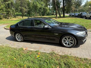 2010 BMW 5 серии 528i VI (F10/F11/F07), серый, 1600000 рублей, вид 5