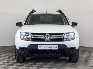 2017 Renault Duster I Рестайлинг, белый, 699000 рублей, вид 2