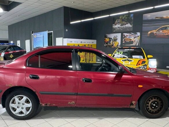 2004 Hyundai Elantra III (XD2) Рестайлинг, красный, 320000 рублей - вид 5