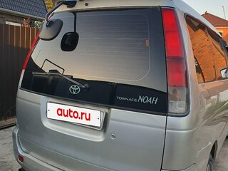 2001 Toyota Town Ace Noah III, серый, 600000 рублей, вид 4