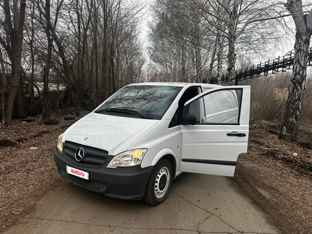 2013 Mercedes-Benz Vito, белый, 1500000 рублей, вид 3