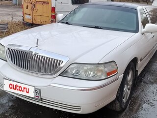 2005 Lincoln Town Car III Рестайлинг, белый, 450000 рублей, вид 2
