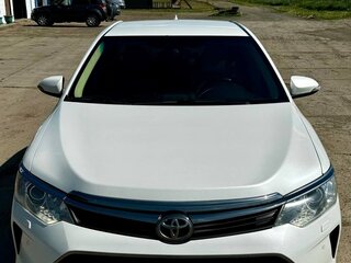 2015 Toyota Camry VII (XV50) Рестайлинг, белый, 1900000 рублей, вид 2