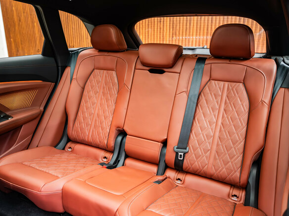 2026 Audi Q5 L III (GU), белый, 7300000 рублей - вид 18