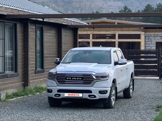 2020 Ram 1500 Quad Cab eTorque V, белый, 7520000 рублей, вид 4