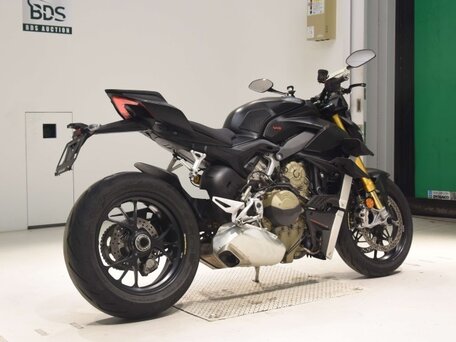 2023 Ducati Streetfighter V4, чёрный, 1814000 рублей, вид 4