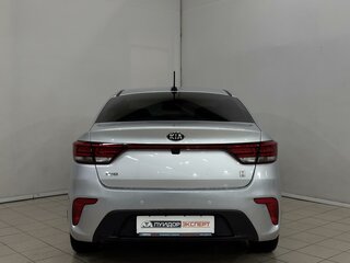 2020 Kia Rio IV, серый, 1540000 рублей, вид 5