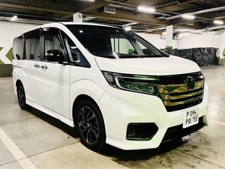 2021 Honda Stepwgn Spada V Рестайлинг, белый, 3050000 рублей, вид 2