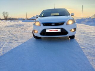 2011 Ford Focus II Рестайлинг, белый, 650000 рублей, вид 1