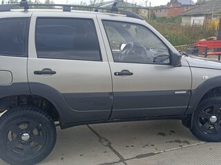 2013 Chevrolet Niva I Рестайлинг, серый, 550000 рублей, вид 4