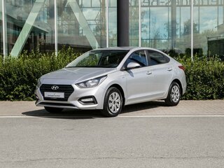 2017 Hyundai Solaris II, серебристый, 1130000 рублей, вид 1