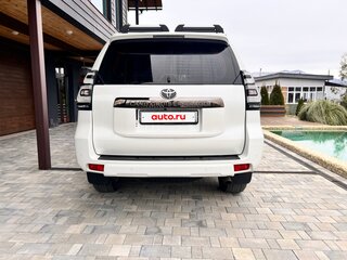 2021 Toyota Land Cruiser Prado 150 Series Рестайлинг 3, белый, 6500000 рублей, вид 4