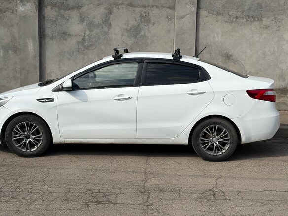 2014 Kia Rio III, белый, 739000 рублей - вид 2