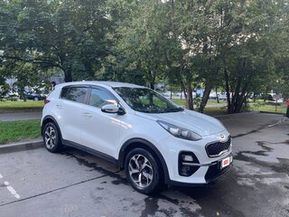2019 Kia Sportage IV Рестайлинг, белый, 2000000 рублей, вид 3