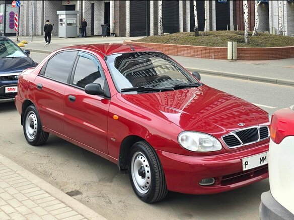 2008 Daewoo Lanos, красный, 450000 рублей - вид 4
