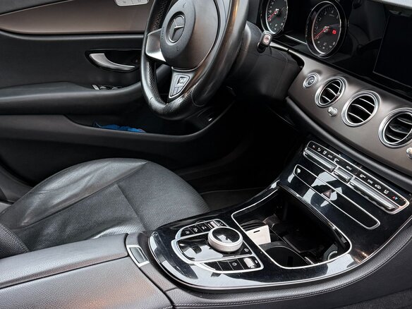 2016 Mercedes-Benz E-Класс 200 V (W213, S213, C238), чёрный, 1749000 рублей - вид 9