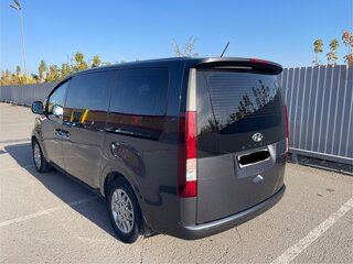 2021 Hyundai Staria I, серый, 4300000 рублей, вид 3
