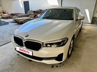 2021 BMW 5 серии 520d VII (G30/G31/G38) Рестайлинг, белый, 4800000 рублей, вид 2