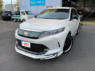 2018 Toyota Harrier III (XU60) Рестайлинг, белый, 2300000 рублей, вид 3