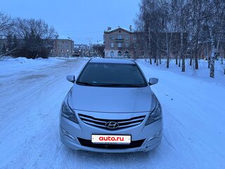 2016 Hyundai Solaris I Рестайлинг, серебристый, 1170000 рублей, вид 1