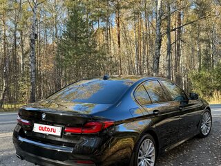 2020 BMW 5 серии 530d xDrive VII (G30/G31/G38) Рестайлинг, чёрный, 6400000 рублей, вид 4