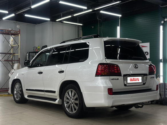 2010 Lexus LX 570 III, белый, 3400000 рублей - вид 29
