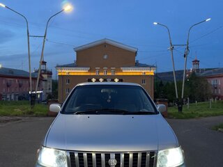 2001 Nissan Bassara, серебристый, 455000 рублей, вид 1