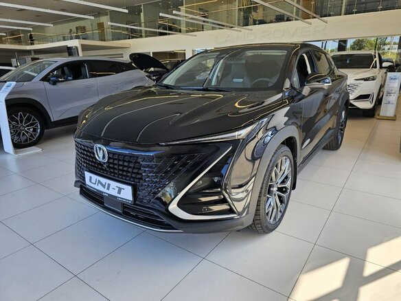 2024 Changan UNI-T I, чёрный, 3309900 рублей