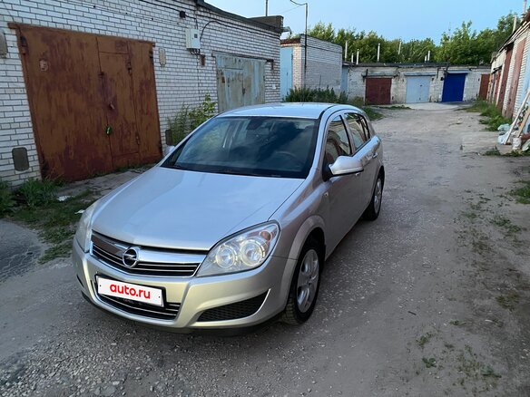 2012 Opel Astra H Рестайлинг, серебристый